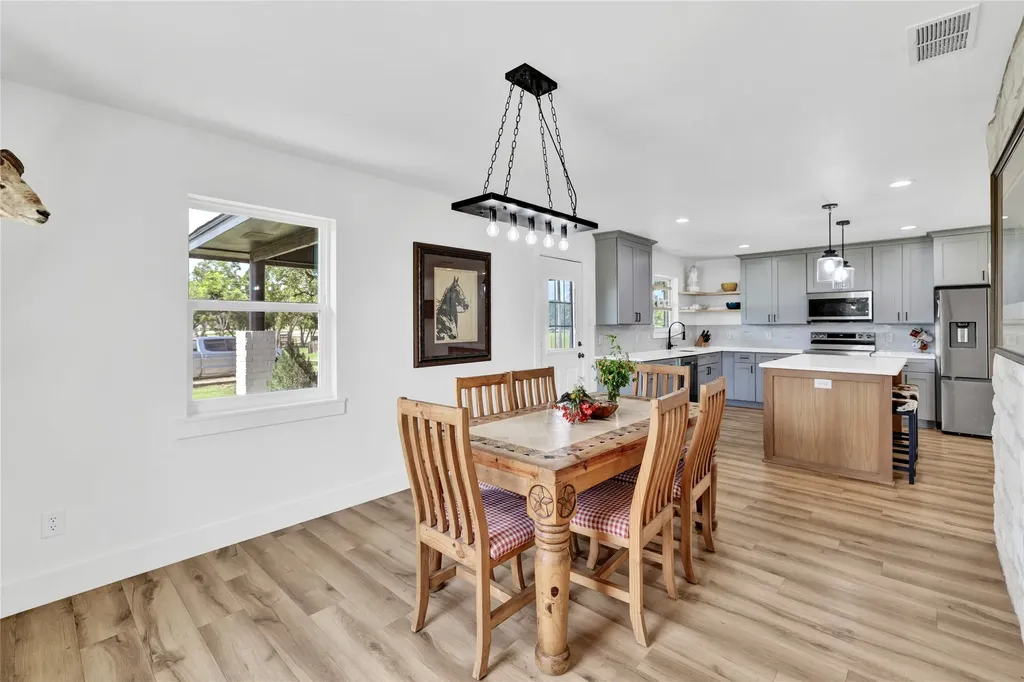 1901 Melissa Lane Keene TX 76031