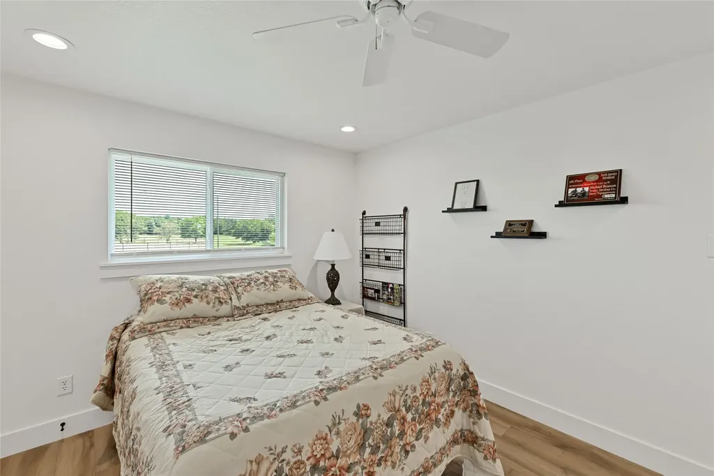 1901 Melissa Lane Keene TX 76031