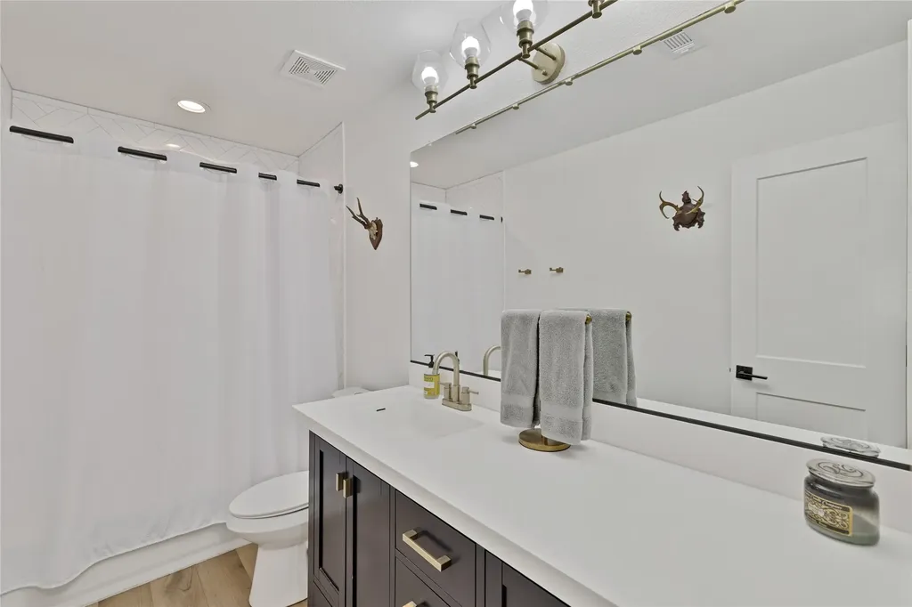 1901 Melissa Lane Keene TX 76031