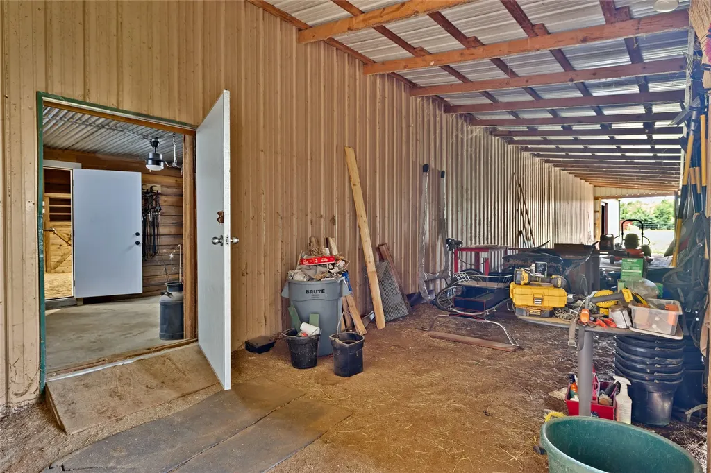 1901 Melissa Lane Keene TX 76031