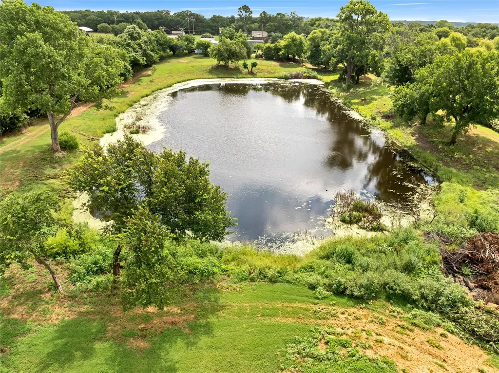 1901 Melissa Lane Keene TX 76031