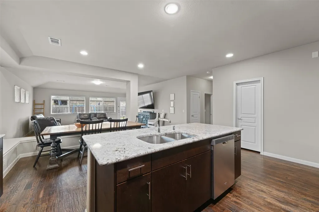 2017 Windsong Drive Heartland TX 75126