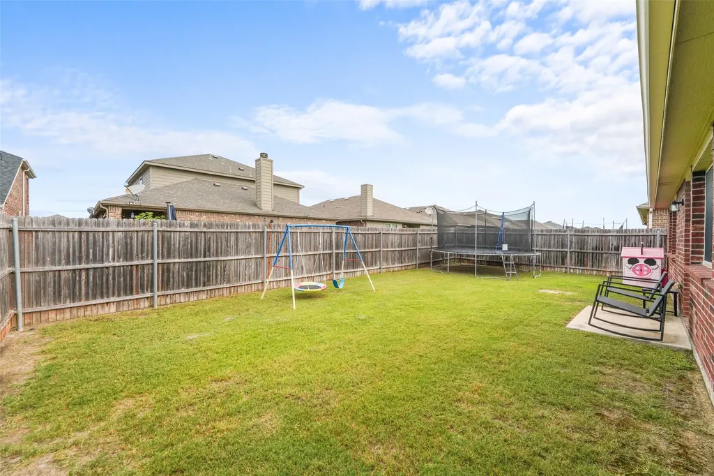 2017 Windsong Drive Heartland TX 75126