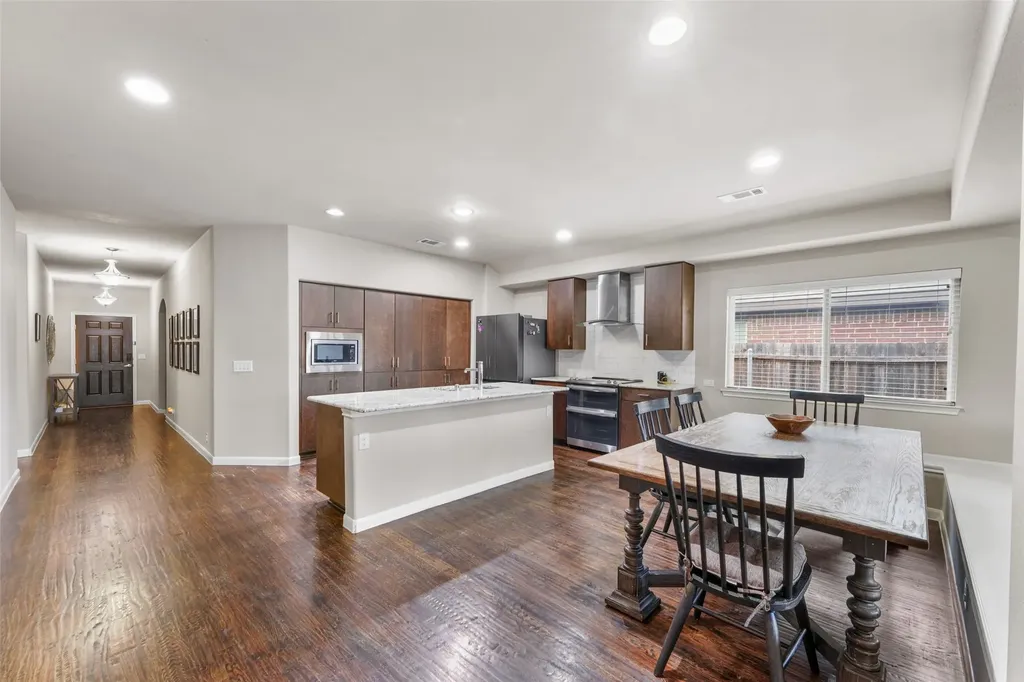 2017 Windsong Drive Heartland TX 75126