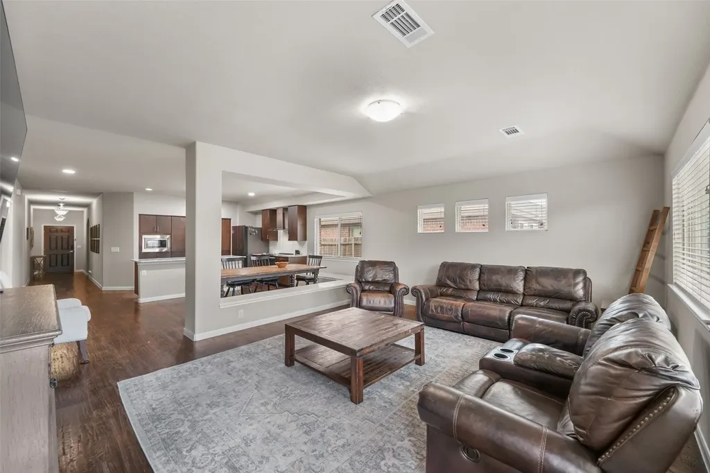 2017 Windsong Drive Heartland TX 75126