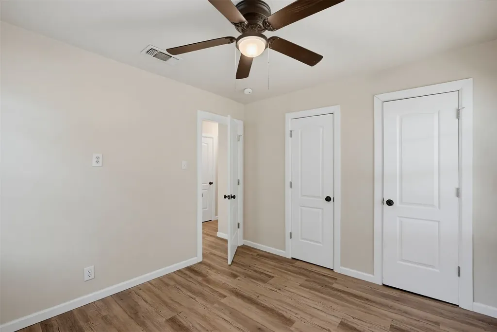 1414 Wynn Terrace Arlington TX 76010