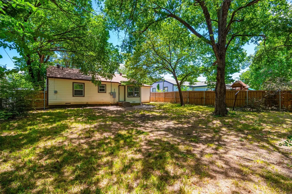 1414 Wynn Terrace Arlington TX 76010