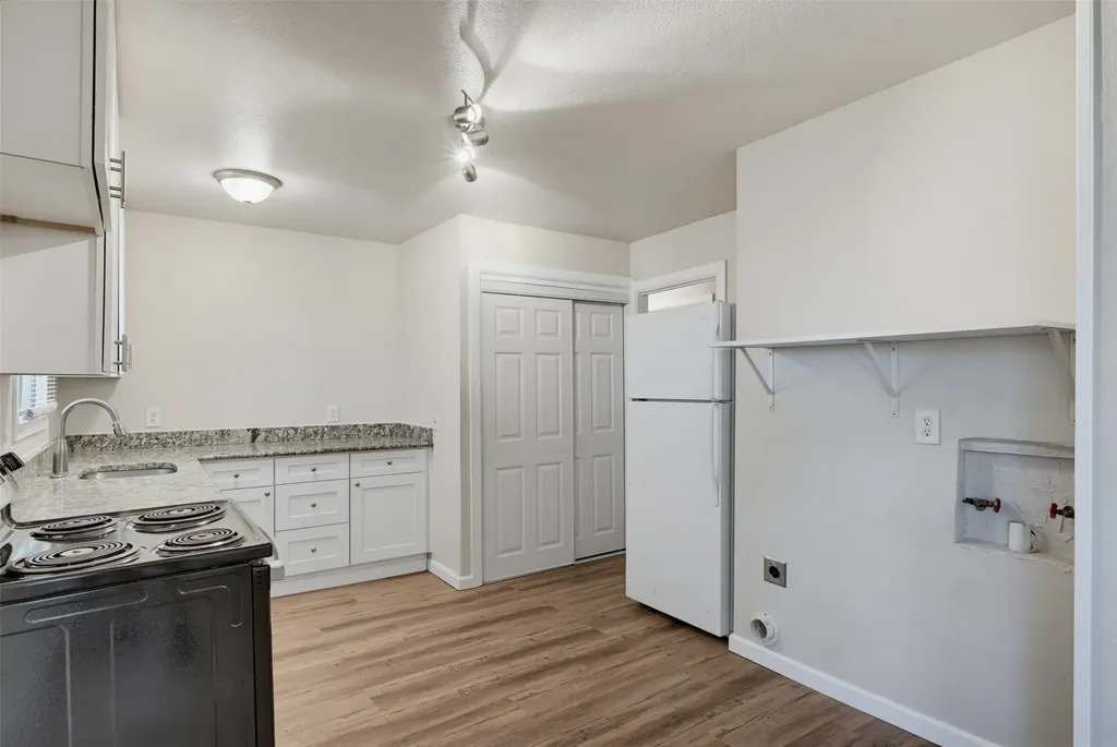 1414 Wynn Terrace Arlington TX 76010