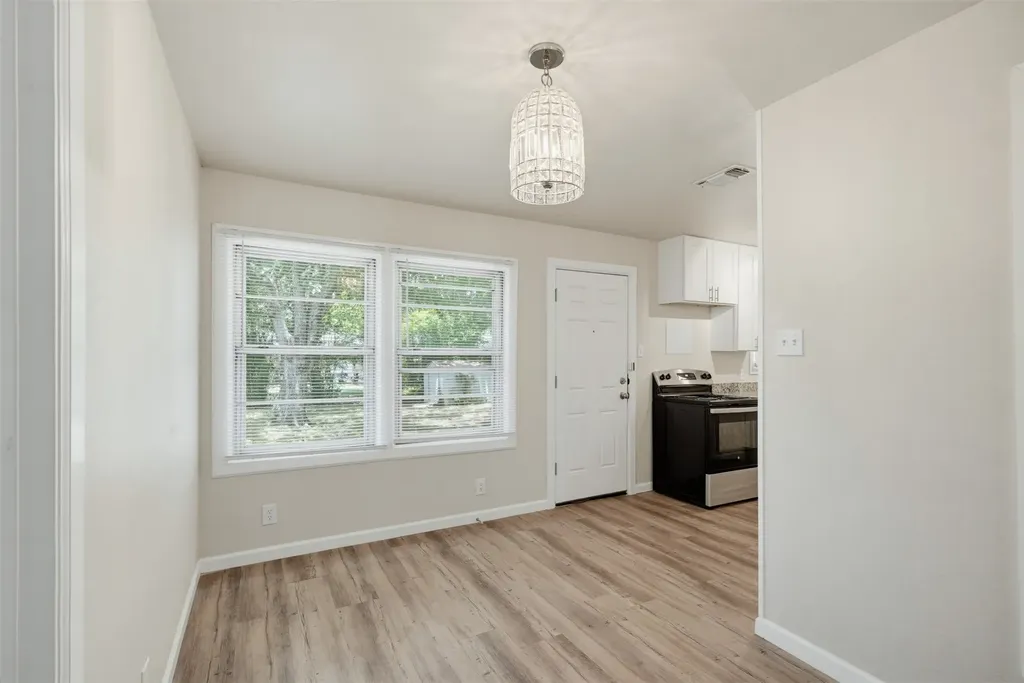 1414 Wynn Terrace Arlington TX 76010