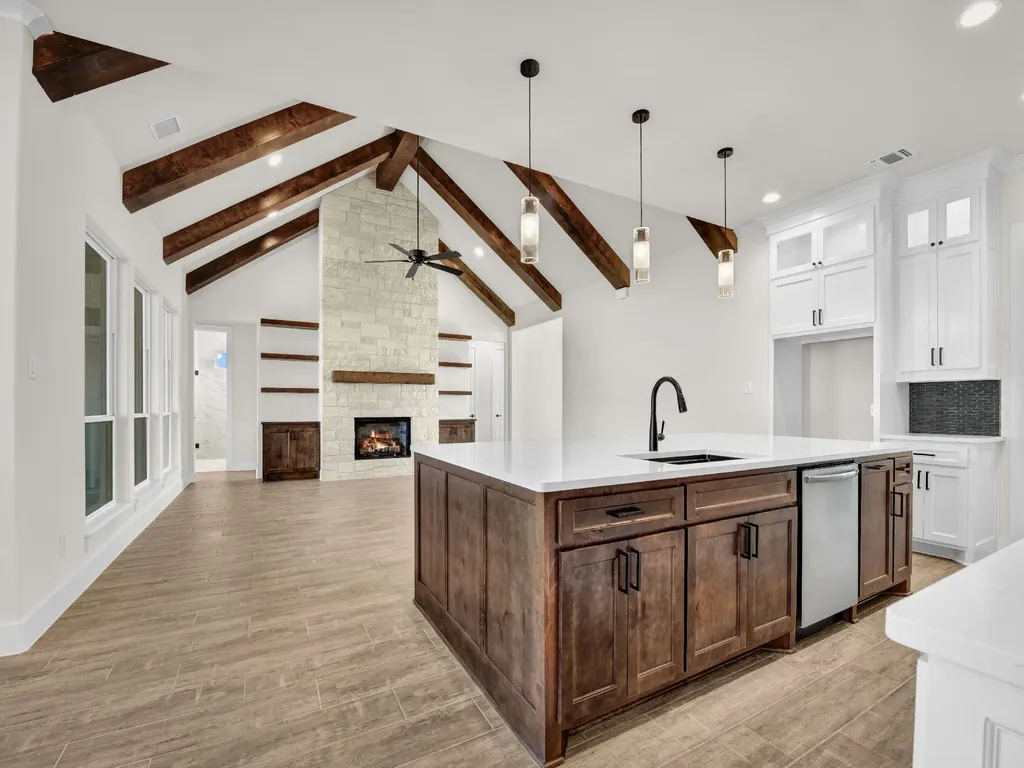 212 Desperado Court Weatherford TX 76088