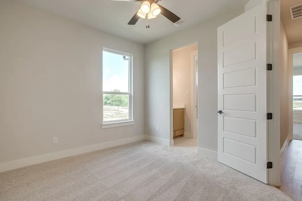 1011 Bartlett Peak Drive Waxahachie TX 75167