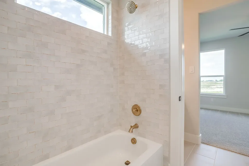 1011 Bartlett Peak Drive Waxahachie TX 75167
