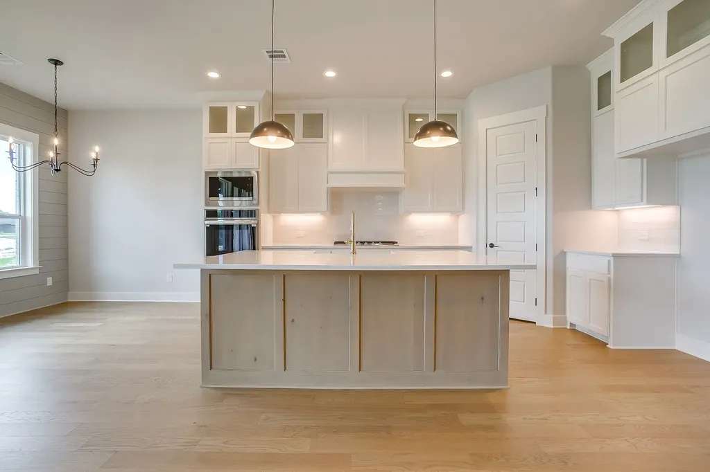 1011 Bartlett Peak Drive Waxahachie TX 75167