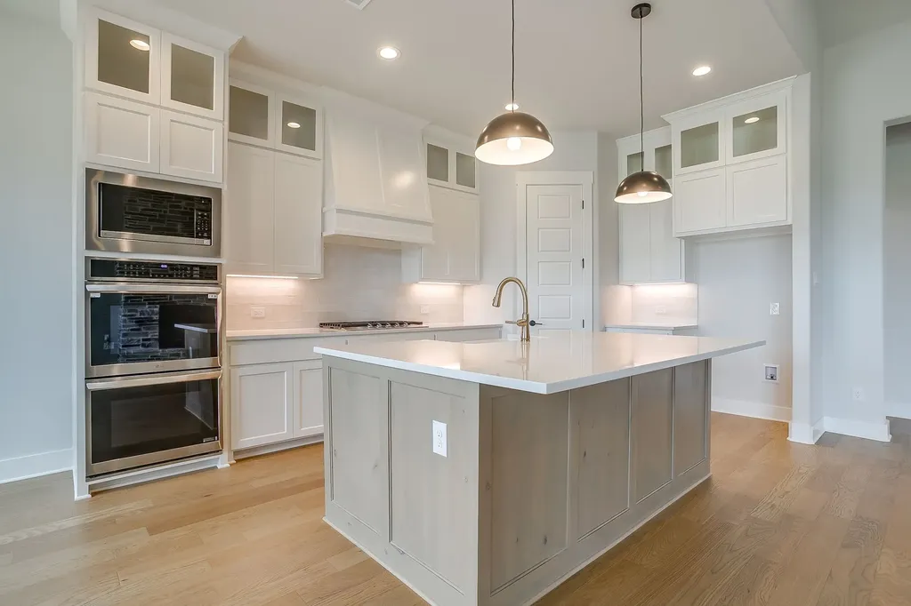 1011 Bartlett Peak Drive Waxahachie TX 75167