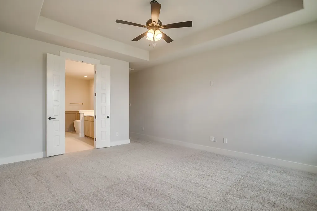 1011 Bartlett Peak Drive Waxahachie TX 75167