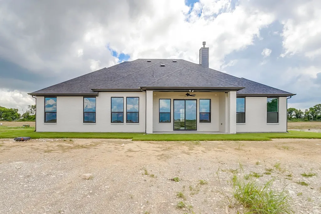 1011 Bartlett Peak Drive Waxahachie TX 75167