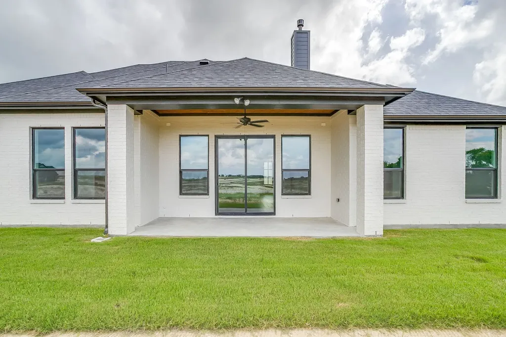 1011 Bartlett Peak Drive Waxahachie TX 75167