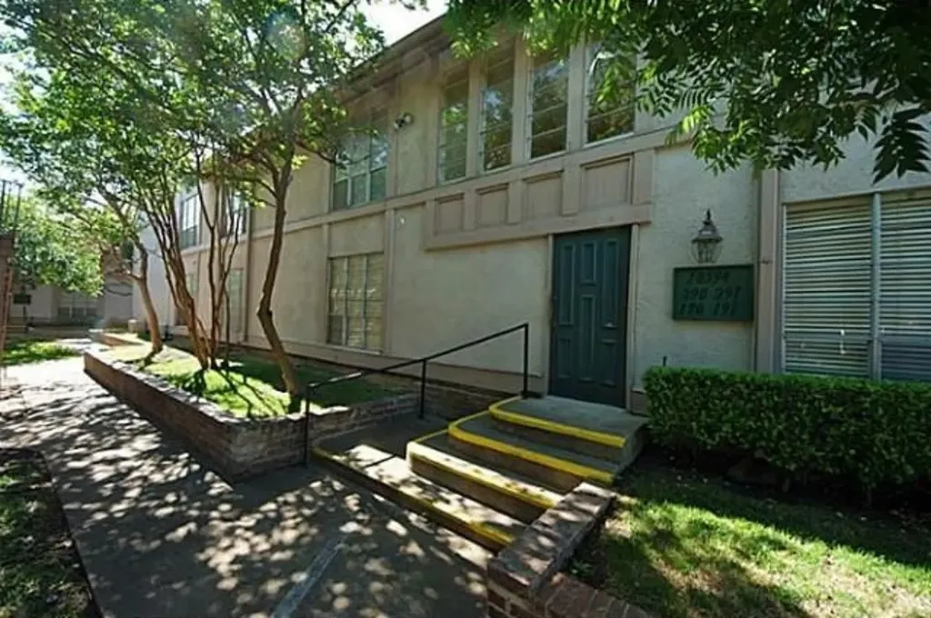 10594 High Hollows Drive Dallas TX 75230