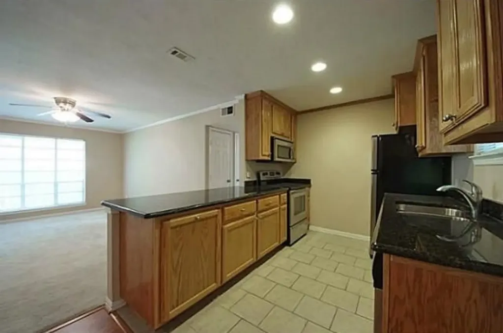 10594 High Hollows Drive Dallas TX 75230