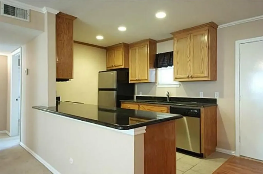 10594 High Hollows Drive Dallas TX 75230