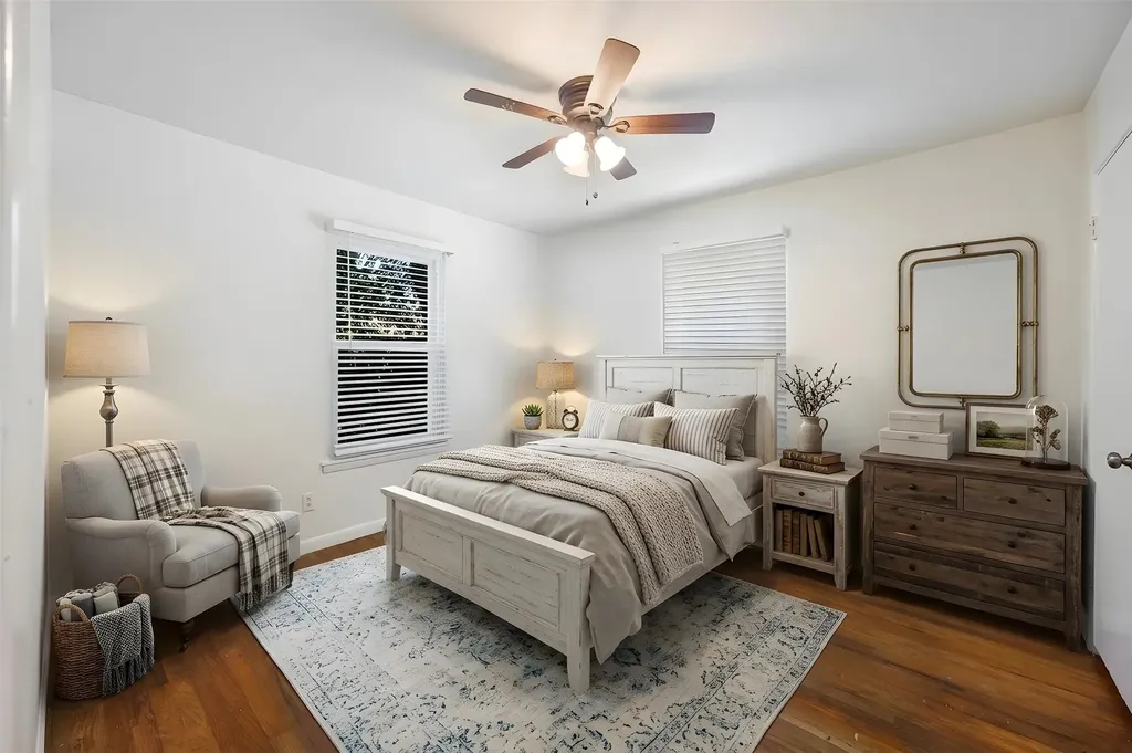 112 W Oconnell Street Howe TX 75459