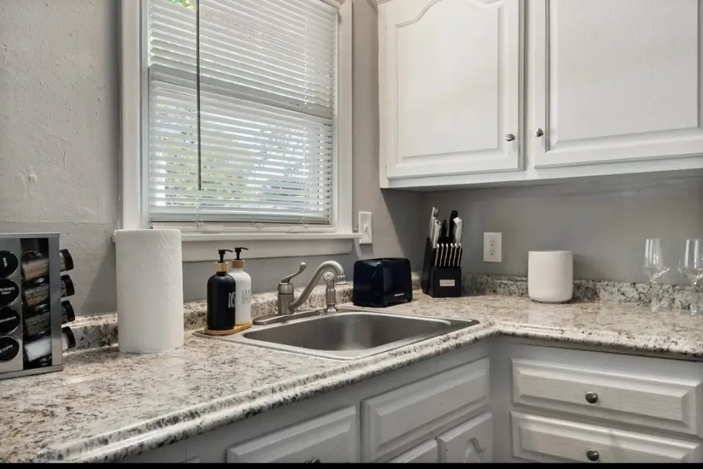 2720 Blyth Drive Dallas TX 75228
