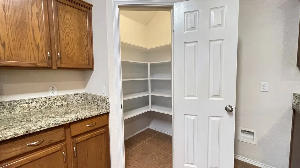 8210 Mossberg Drive Arlington TX 76002