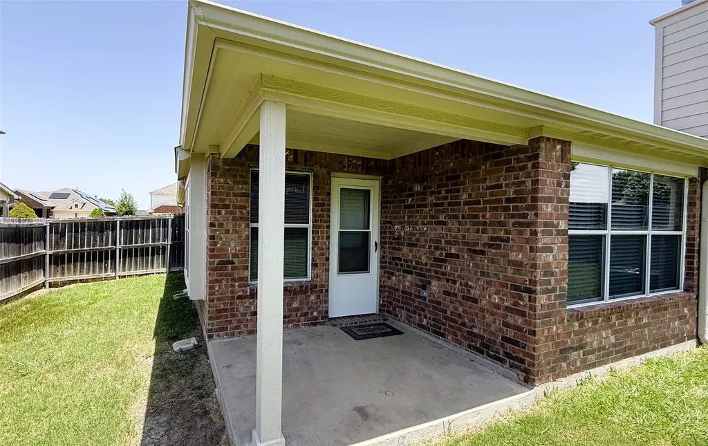 8210 Mossberg Drive Arlington TX 76002