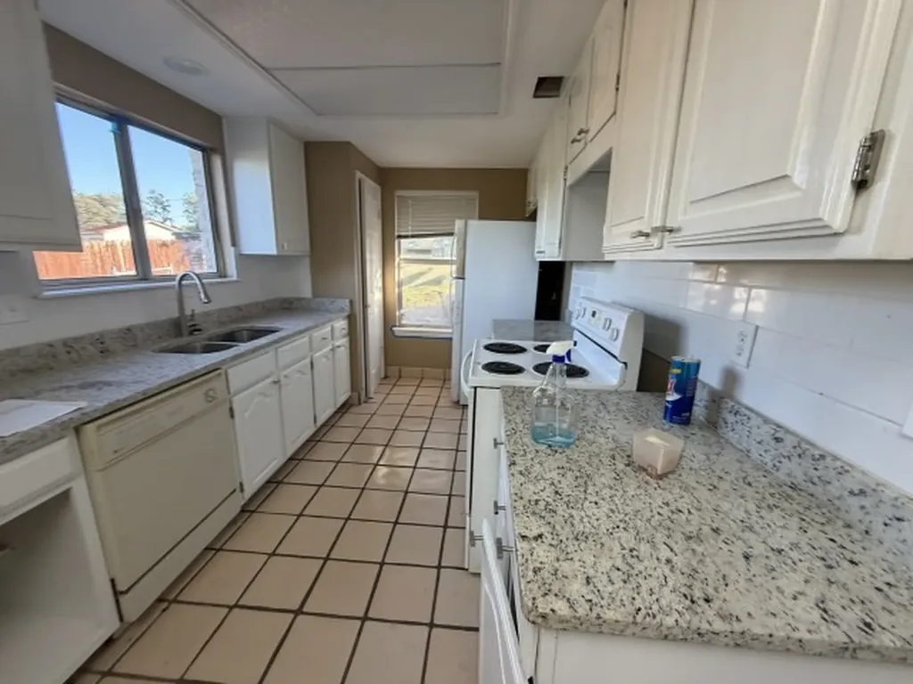 1125 Lakeshore Drive Canyon Lake TX 78133