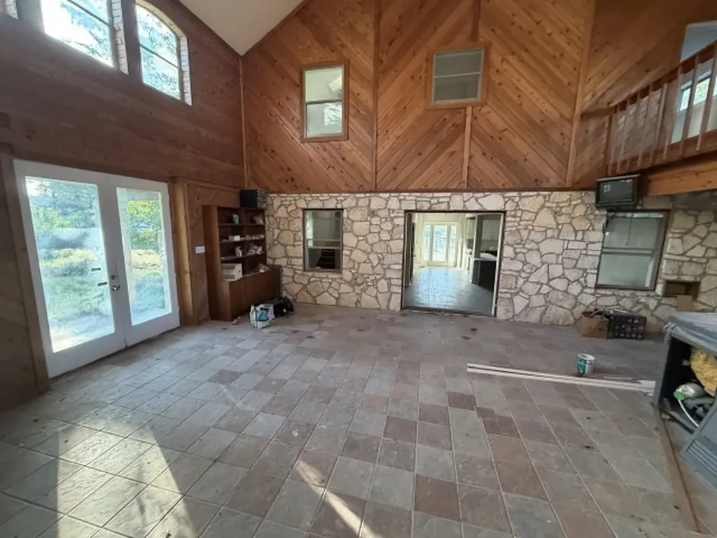 1125 Lakeshore Drive Canyon Lake TX 78133