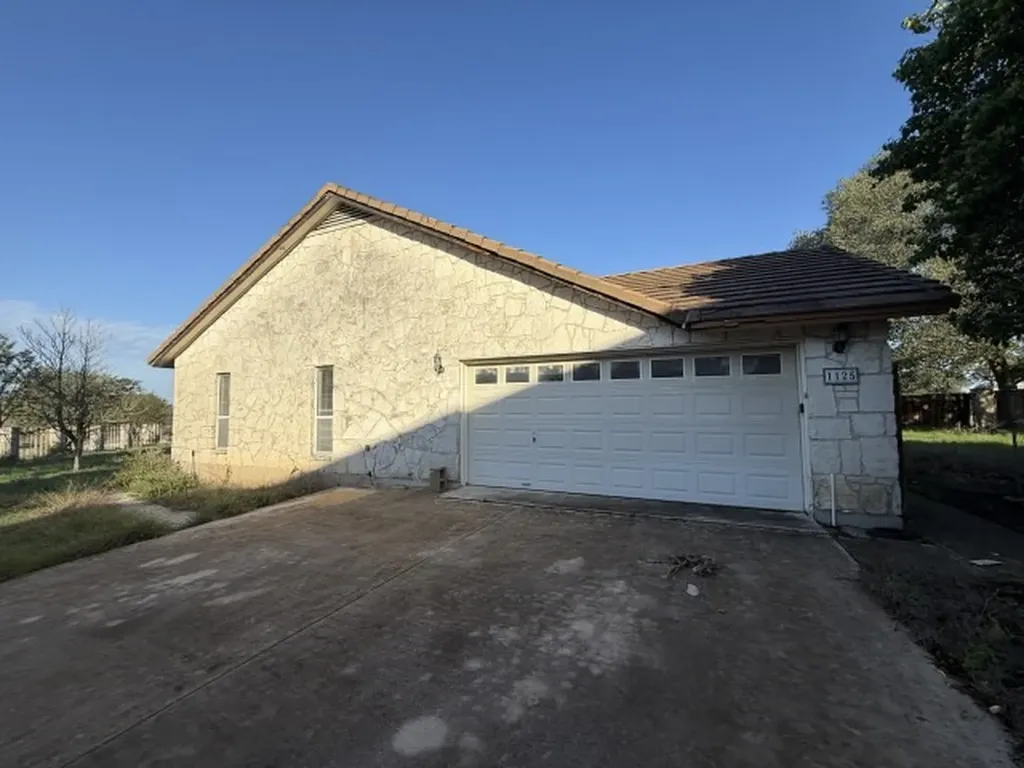 1125 Lakeshore Drive Canyon Lake TX 78133