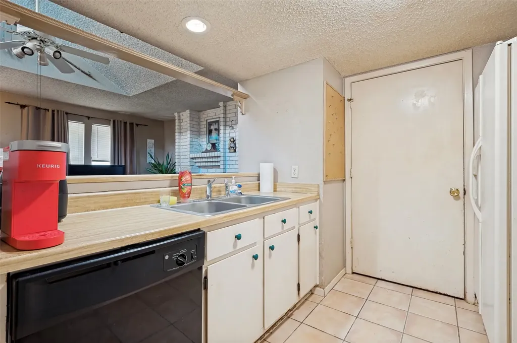 4615 Timber Run Drive Arlington TX 76001