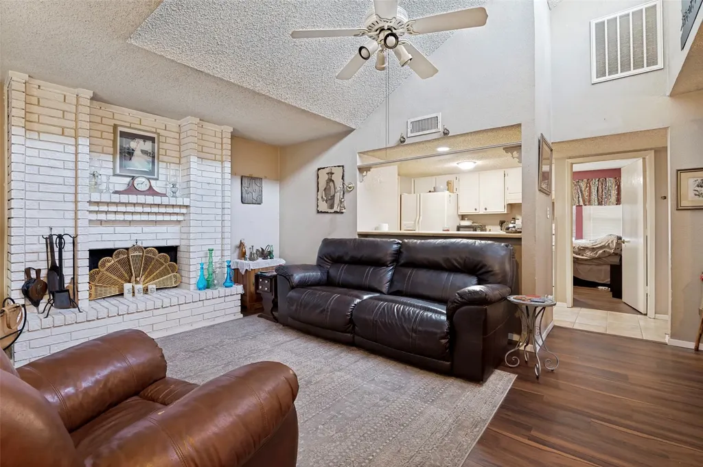 4615 Timber Run Drive Arlington TX 76001