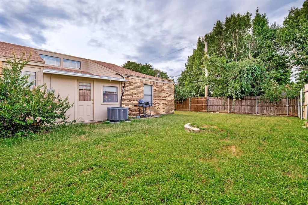 4615 Timber Run Drive Arlington TX 76001