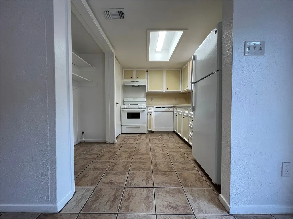 1908 Camden Court Denton TX 76205