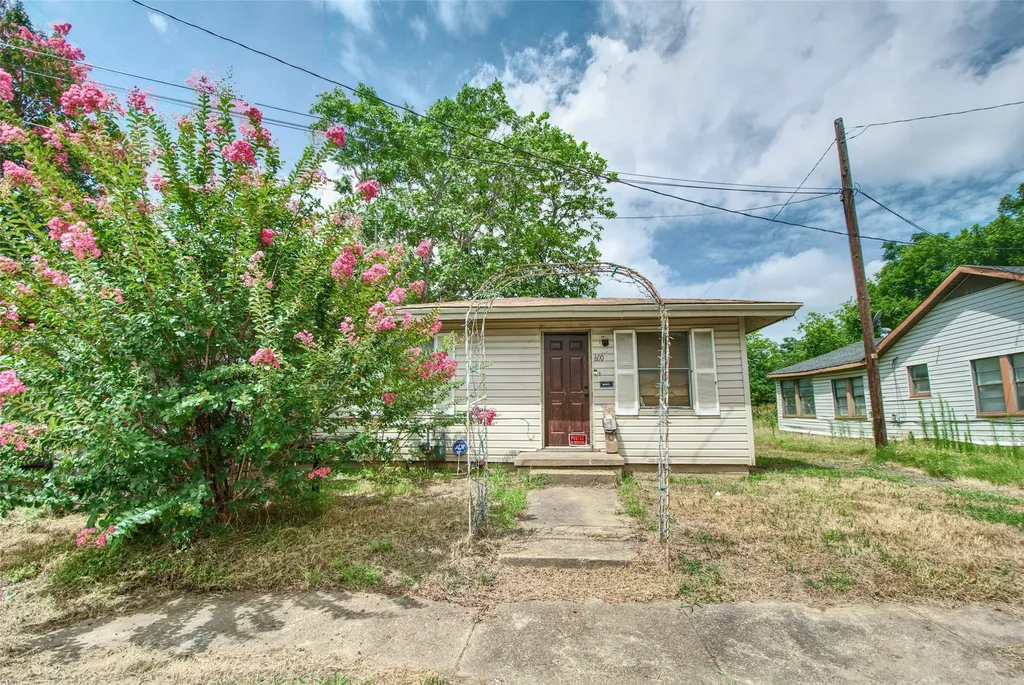 600 Hatton Street Waco TX 76704