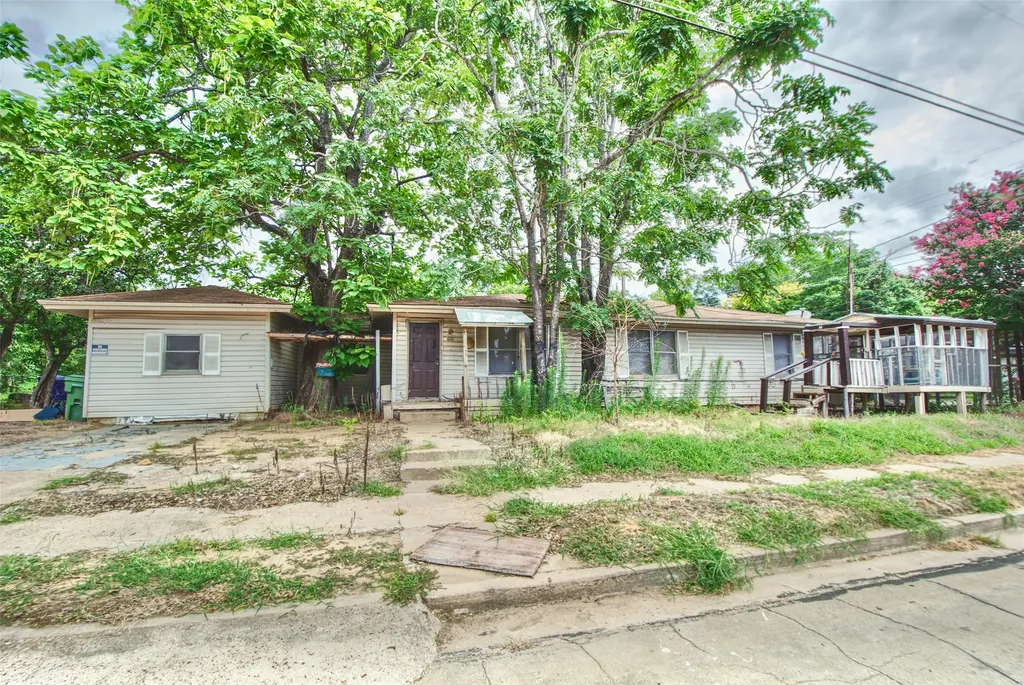 600 Hatton Street Waco TX 76704