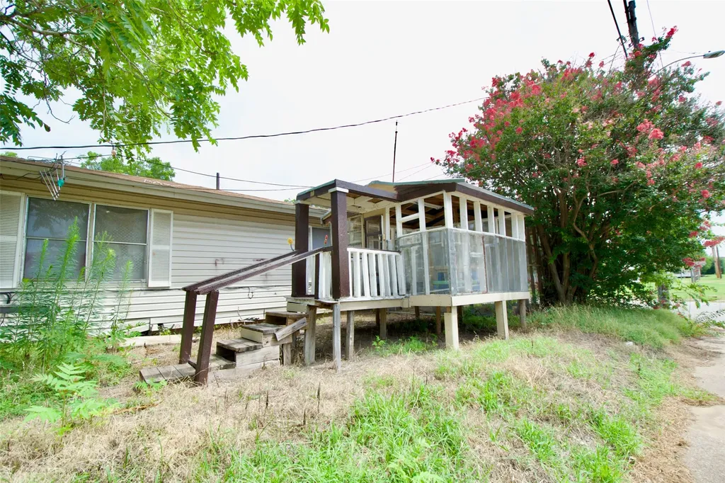 600 Hatton Street Waco TX 76704