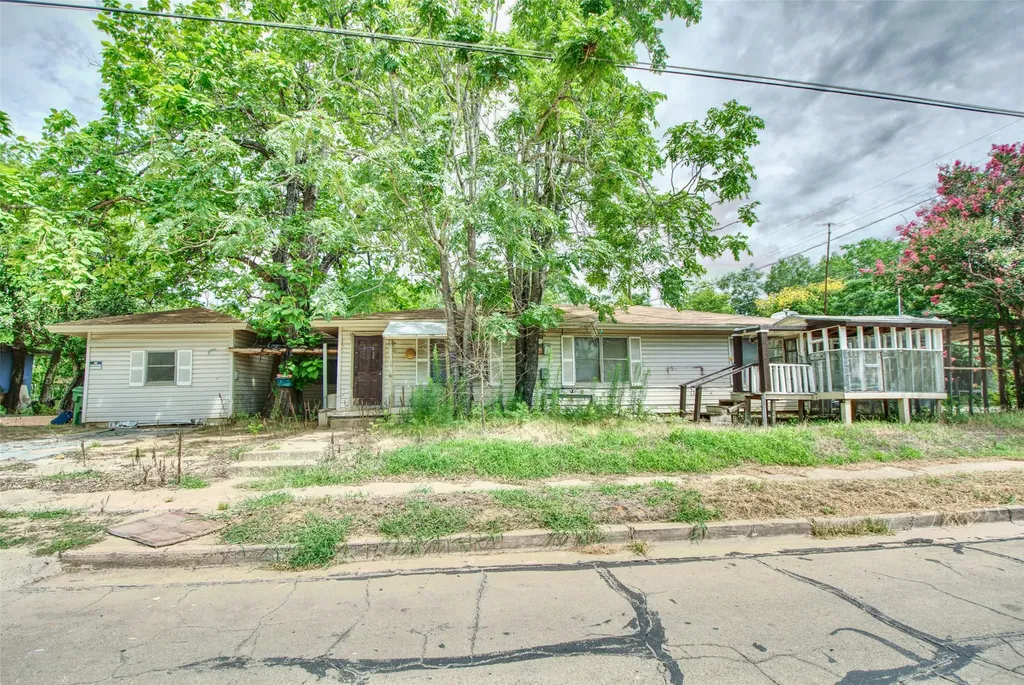 600 Hatton Street Waco TX 76704