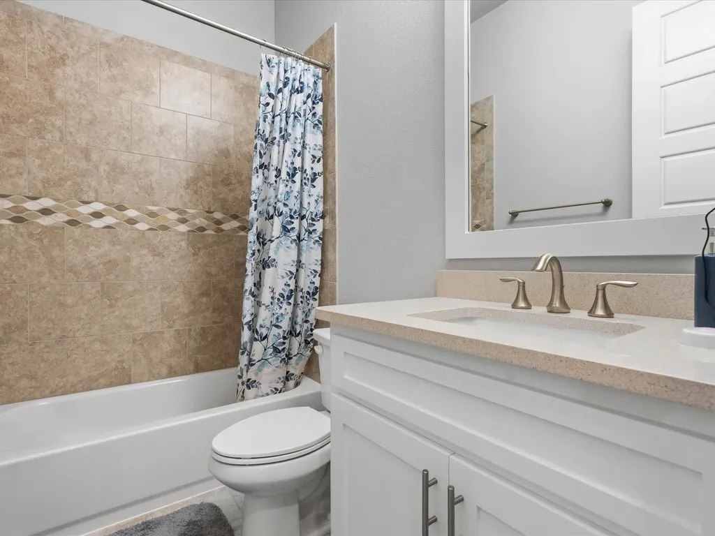 7025 Central Court Little Elm TX 76227
