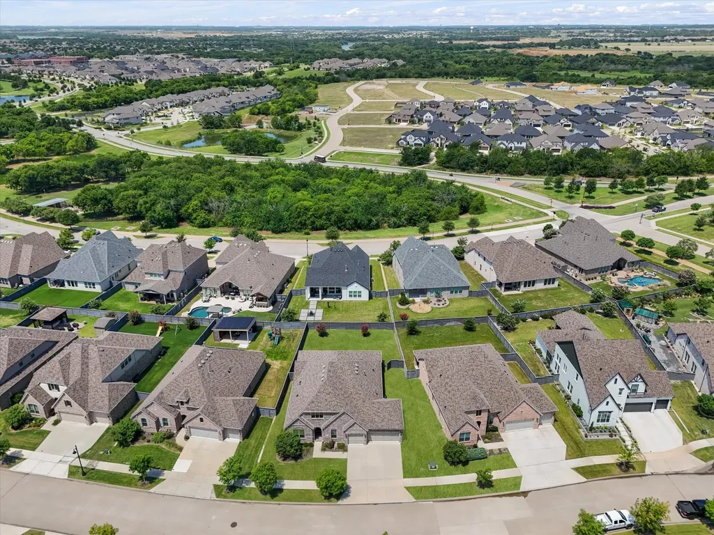 7025 Central Court Little Elm TX 76227