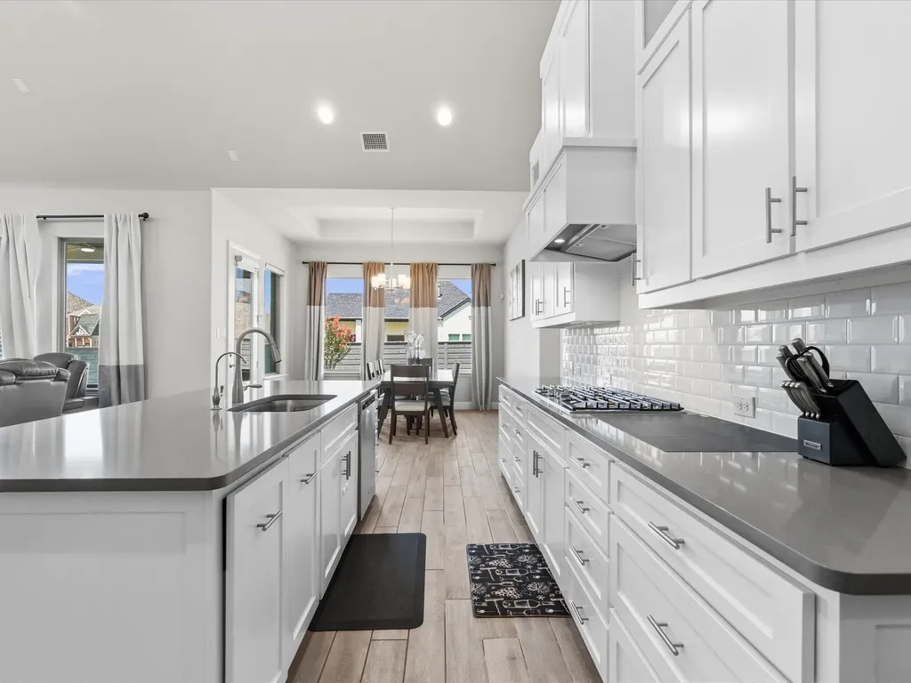 7025 Central Court Little Elm TX 76227