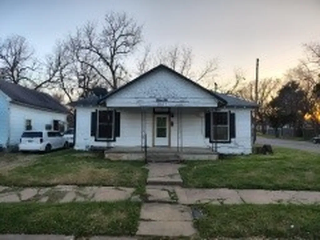 1001 S 16 Street Waco TX 76706