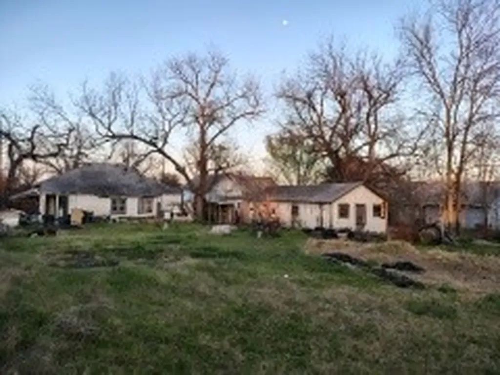 1001 S 16 Street Waco TX 76706