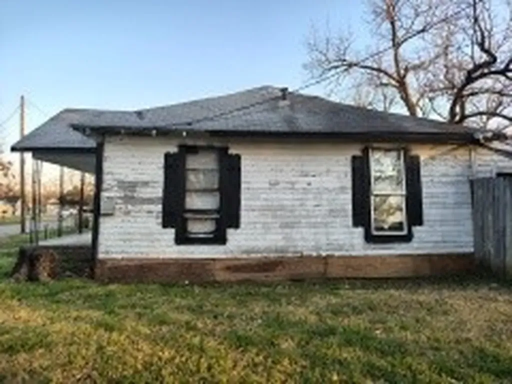 1001 S 16 Street Waco TX 76706