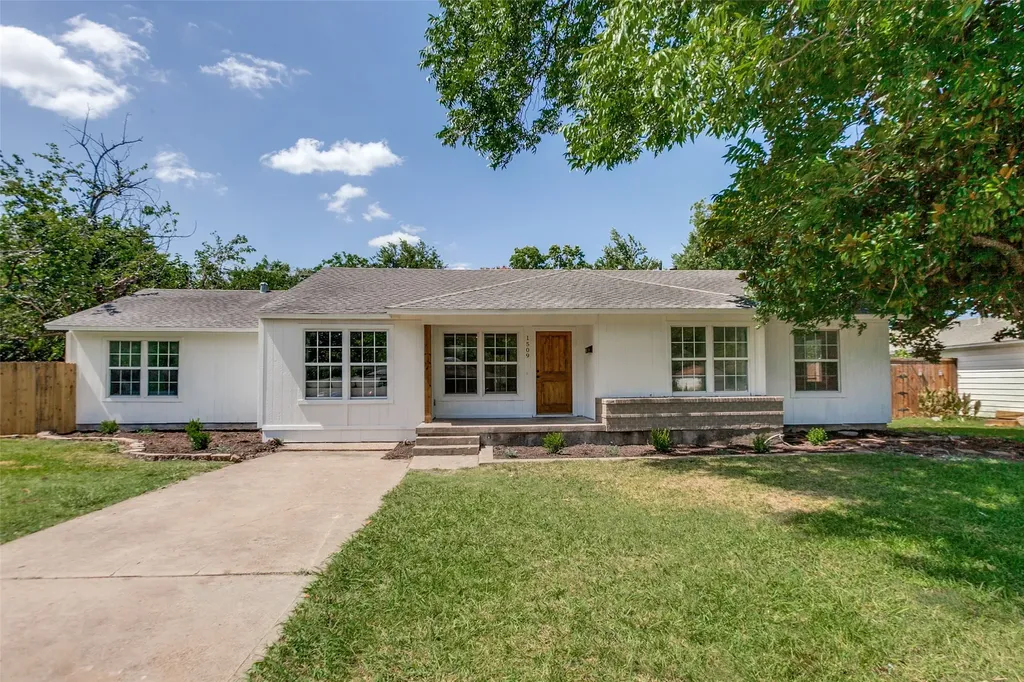 1509 Jo Ann Drive Garland TX 75042
