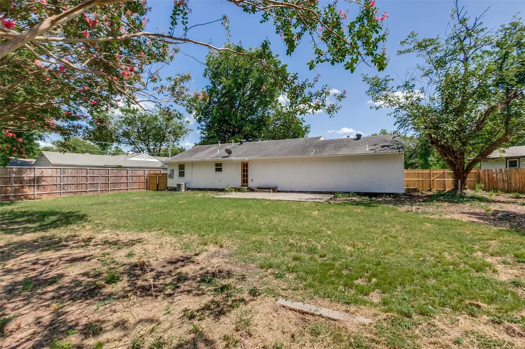 1509 Jo Ann Drive Garland TX 75042