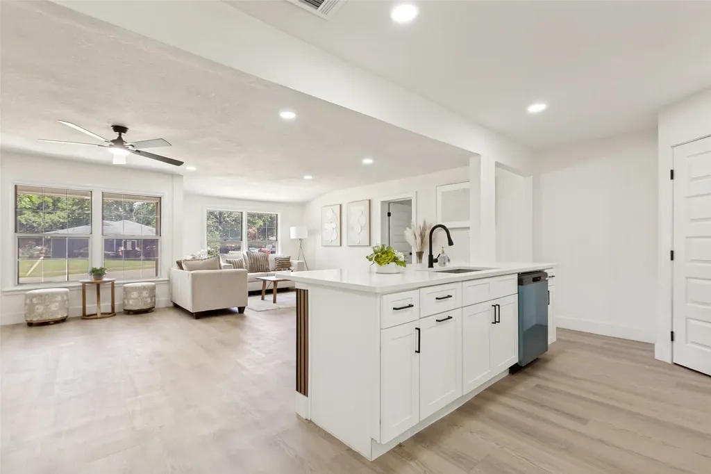 1509 Jo Ann Drive Garland TX 75042
