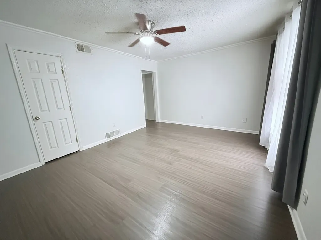 1706 Martin Luther Drive Arlington TX 76010