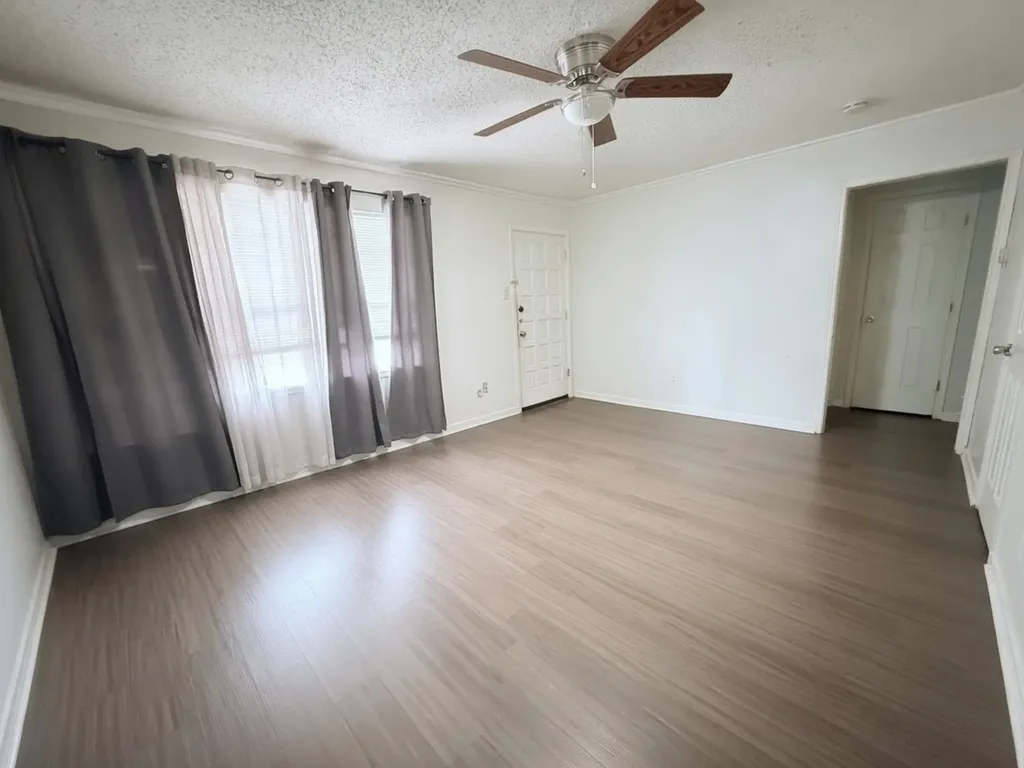 1706 Martin Luther Drive Arlington TX 76010